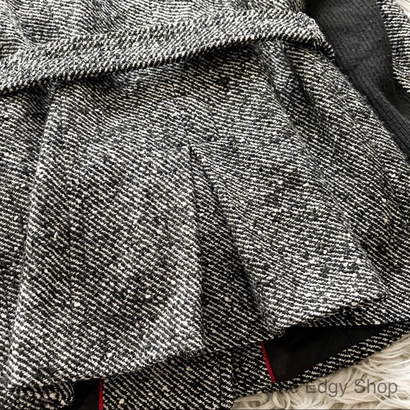 Express | Asymmetrical Knit Trimmed Boucle Coat - Picture 5 of 9